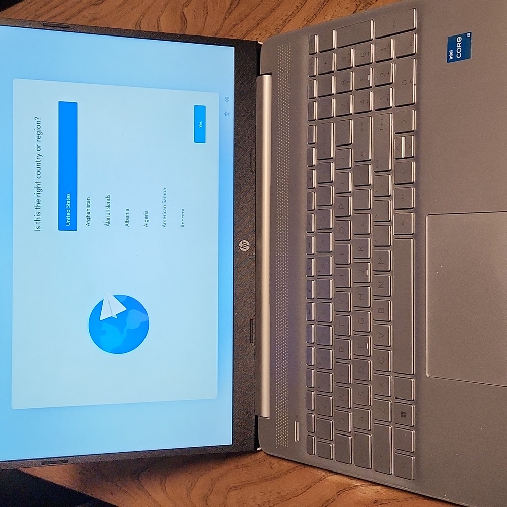 HP Laptop - Picture 2 of 6